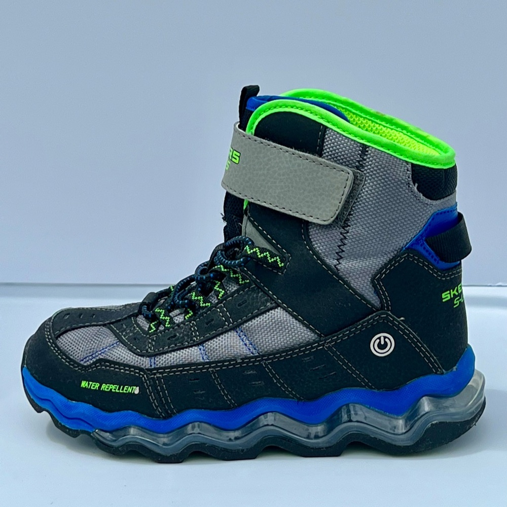 Skechers S-Lights Waterproof Light Up Boots, Size 2 Little Kid